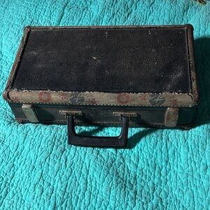 Vintage LeBlanc Clarinet and case.